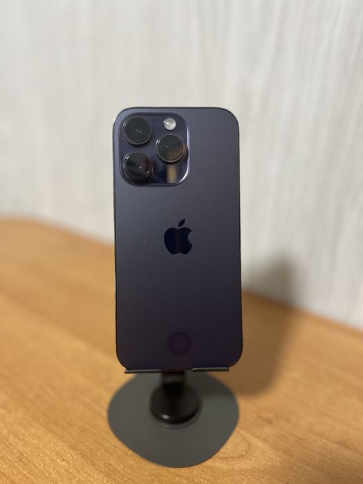 Телефон iPhone 14 pro
