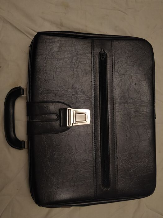 Портфель СССР, кожпный, новый.