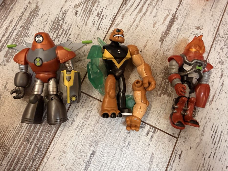 Бен тен  Ben 10 - машина, фигурки, мотоцикл