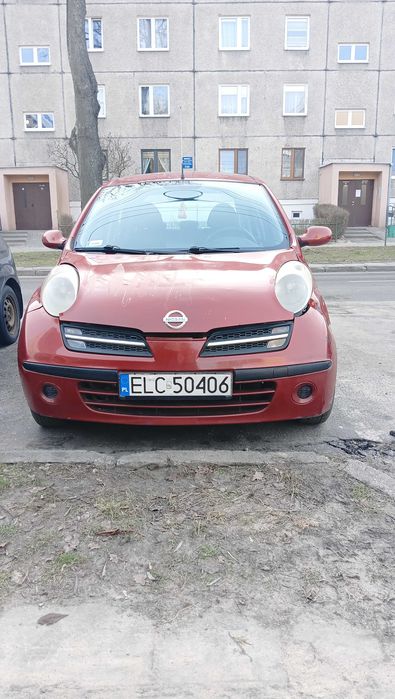Nissan Micra ,uszkodzony błotnik