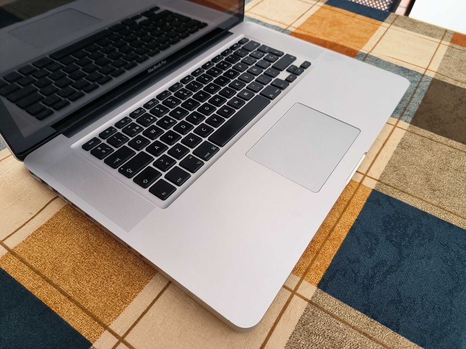 Apple Macbook Pro -Atualizado - ler
