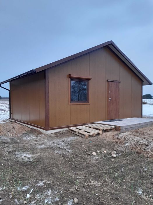 Garaż ocieplany z płyty pir wiata budynek gospodarczy magazyn hala