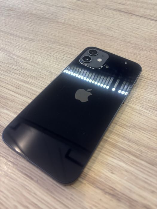 iPhone 12 64GB 80% ładny stan