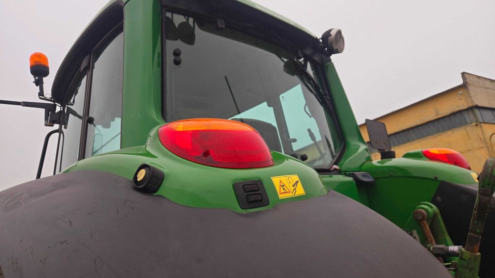 Трактор john deere 6930