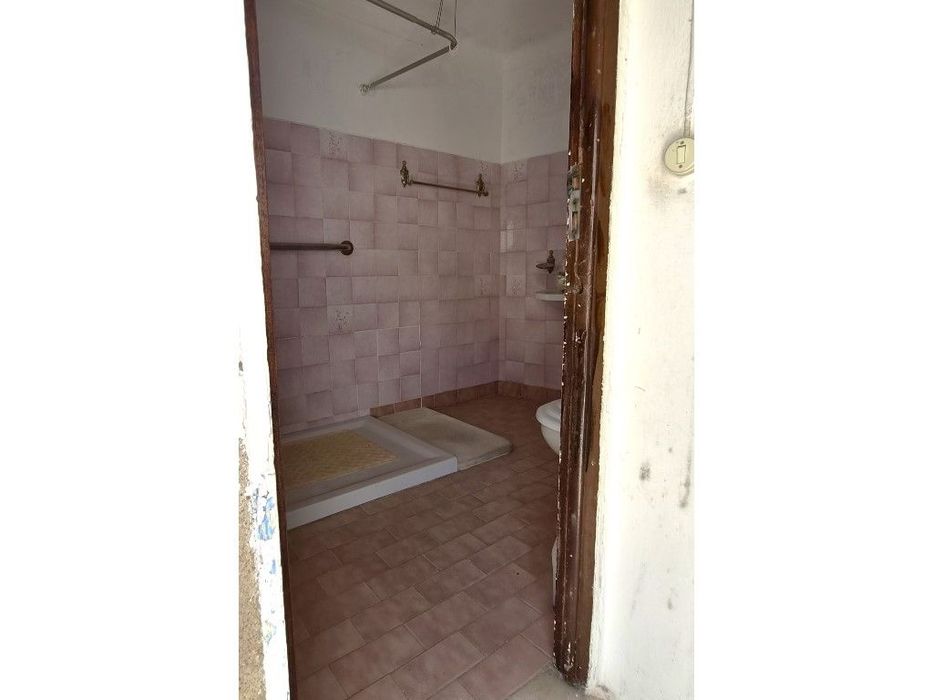 Moradia T1+1 com quintal na Vila de Redondo (Évora)