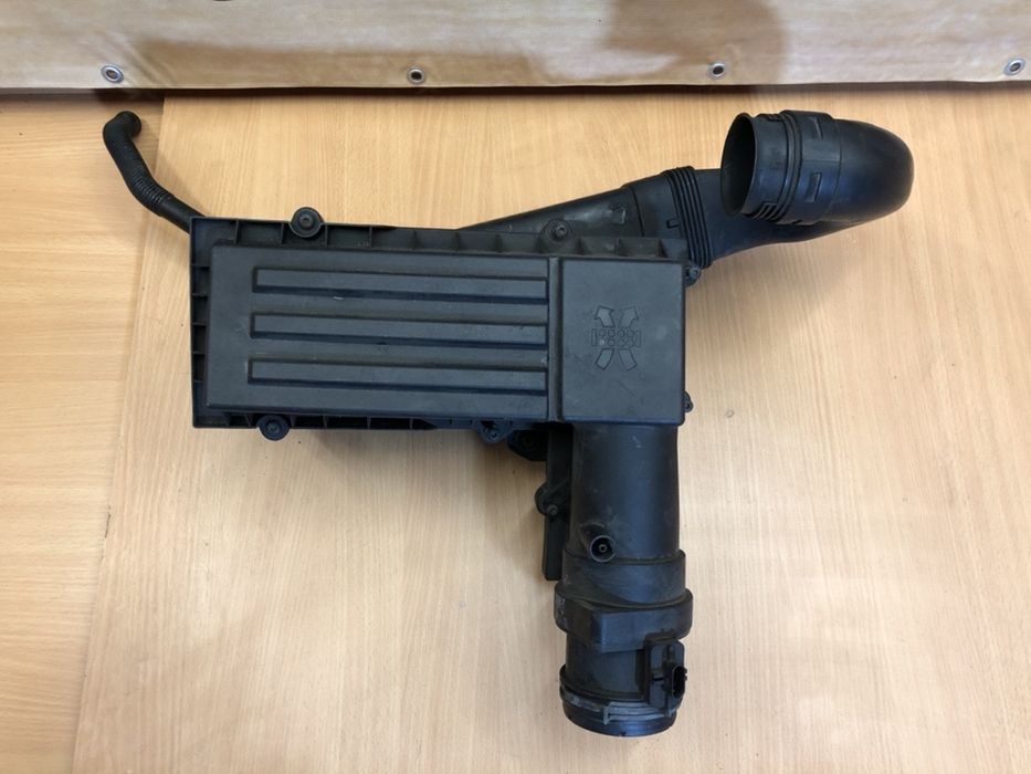 Passat CC корпус повітряного фільтра B7 воздушного фильтра корпус B6