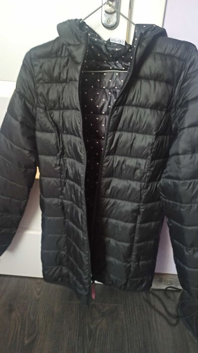 Жіноча курточка на сінтапоні