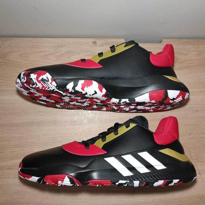 Adidas Pro Bounce 2019 Low r. 46 (29,5 cm) EG2818 CBlack/Ftwwht/Scarle