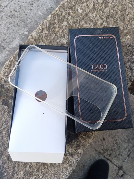 Telemóvel novo com 1TB de memoria