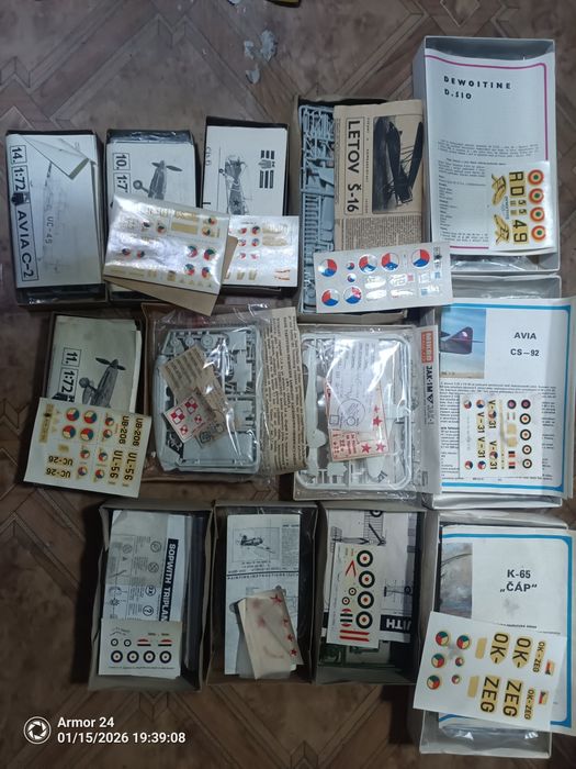 Модели самолётов. 13 шт. Цена за все.