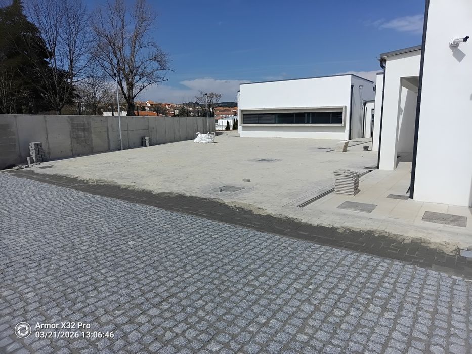 Calçada em Granito   Obras Públicas e Privadas