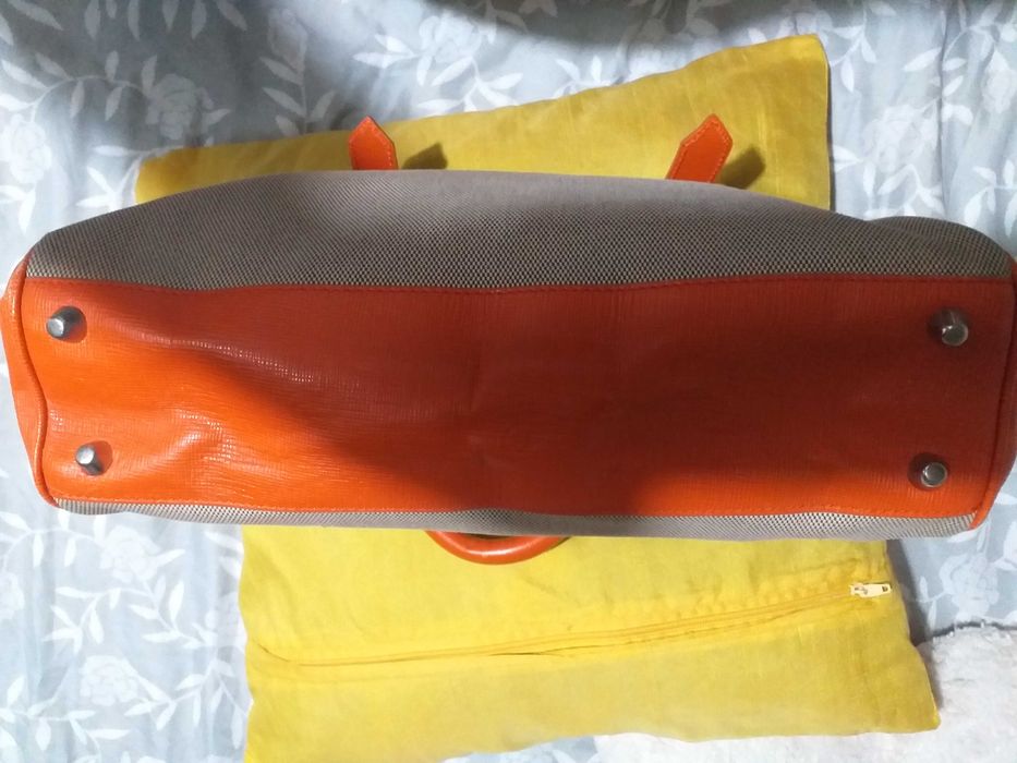 Mala BURBERRY Original como nova