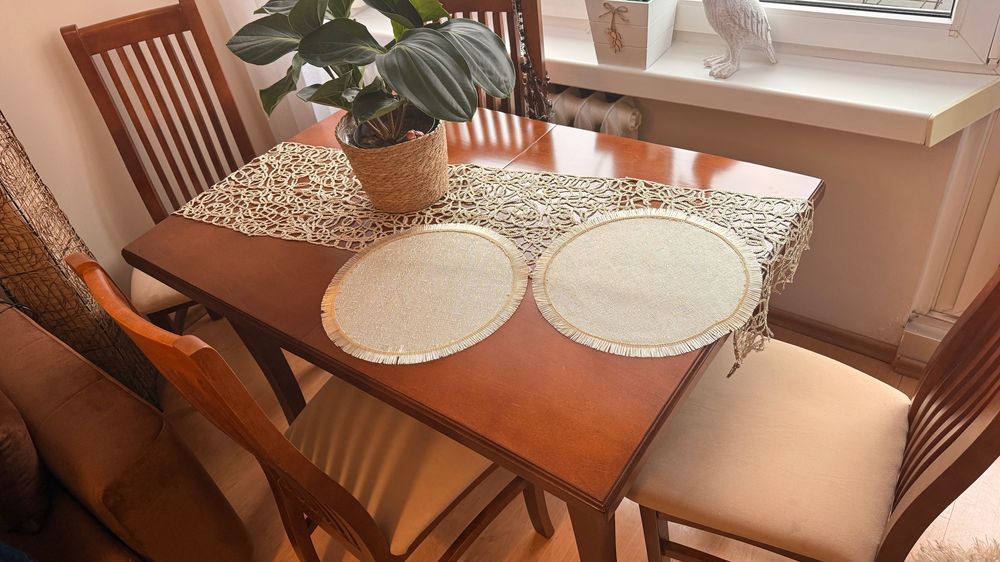 Stół z krzesłami Kent