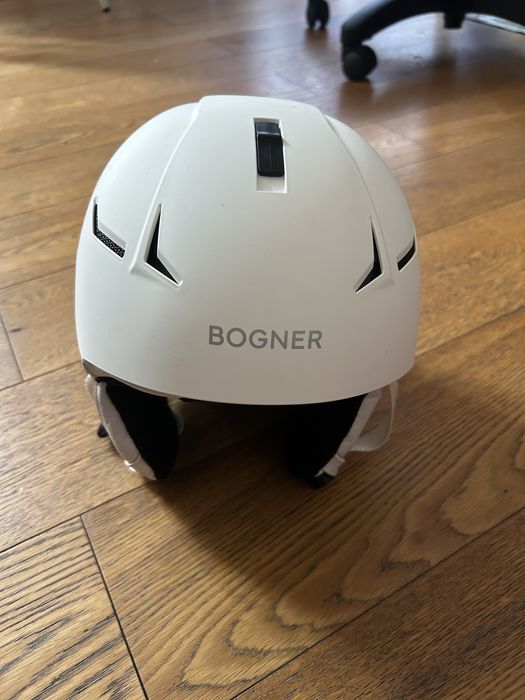 Каска ддя катання на лижах