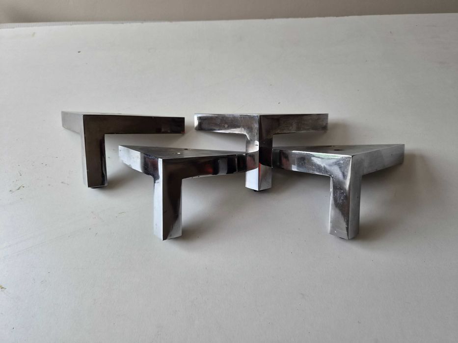 Nogi do kanapy lub mebla aluminiowe , niklowane