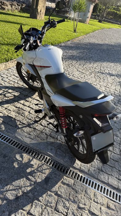 Cb125f | 3978 km