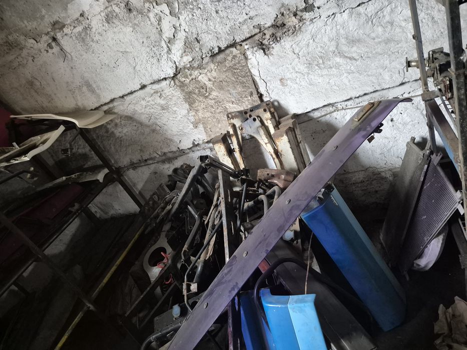 Сонцезахисний козирьок ман ле 8.180 220 280