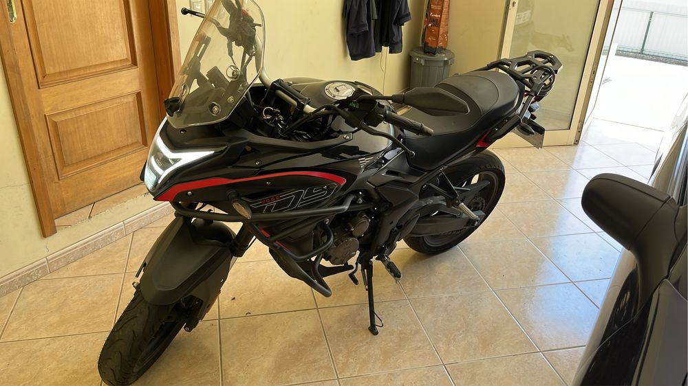 Moto Voge 300 DS