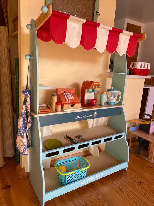 Banca de Brincar em Madeira Le Toy Van / Honeybake (com acessórios)