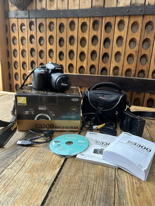 Фотоапарат Nikon D3300 AF-P 18-55 VR Kit + сумка для фотоапарата