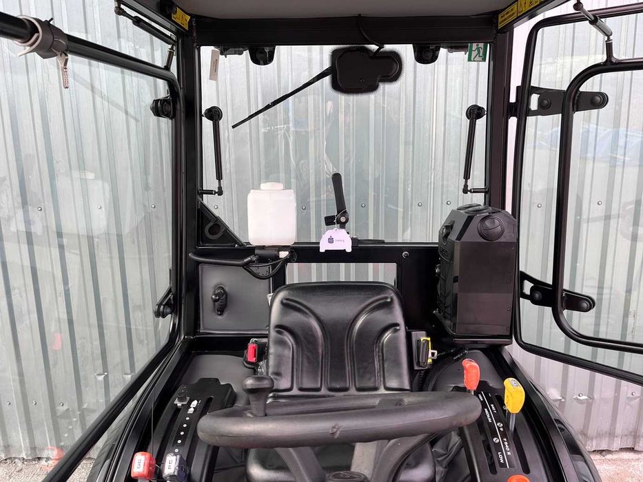 Traktorek silnik Mitsubishi 3 cylindry 25KM WOM kosi homologacja PL do rejestracji traktor opcja TUZ pług do śniegu kosiarka . Zestaw komunalny
