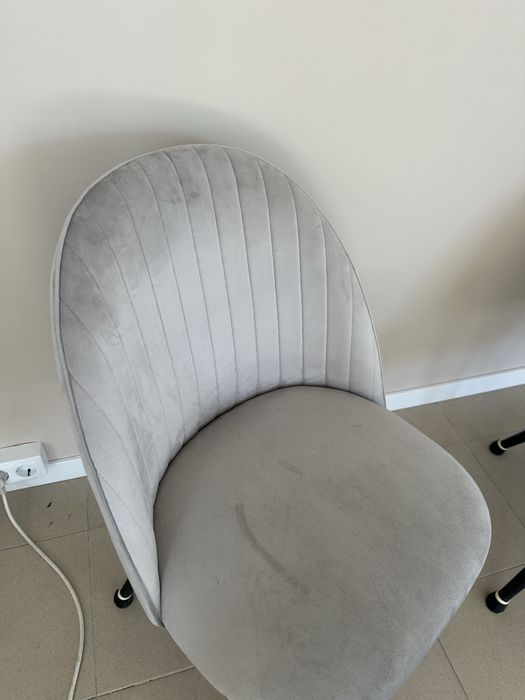 Vendo 2 cadeiras cinza