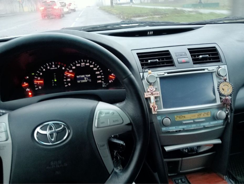 Продам Тойота Камрі 40