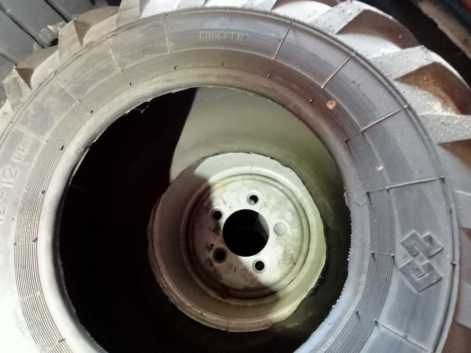 REFP10C 1 pneu Bulgaria 26x12-12 PR8 trator reboque