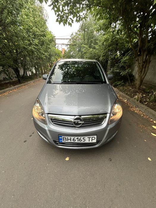 Opel Zafira 7 мест