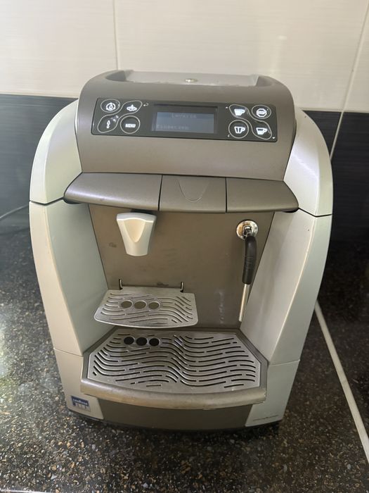 Кавомашина lavazza