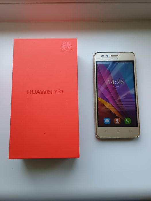 Смартфон HUAWEI Y3 1/8 Гб колір золотий