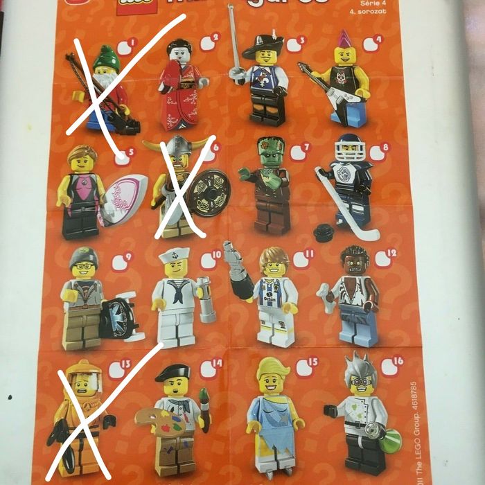 LEGO minifigures series 4