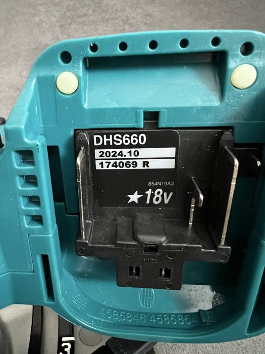 Безщіткова Акум.пила Makita DHS 660