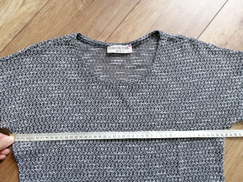 Cienki sweterek grafitowy Butik