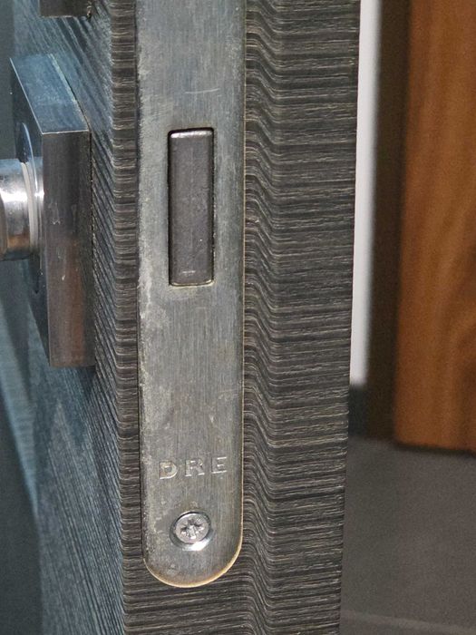 4 pary drzwi wewnętrznych DRE  premium 8 + ościeżnice +klamki