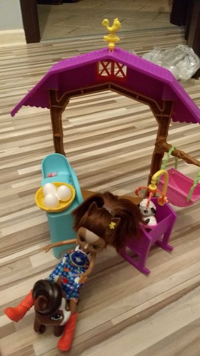 Zestaw laleczka Enchantimals.