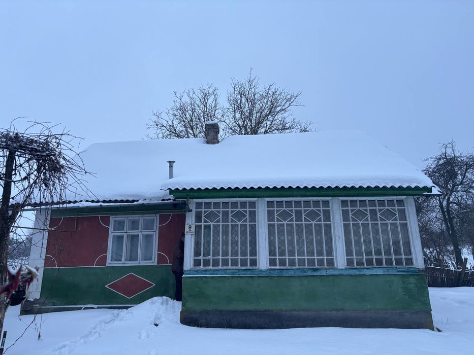 Будинок в селі.