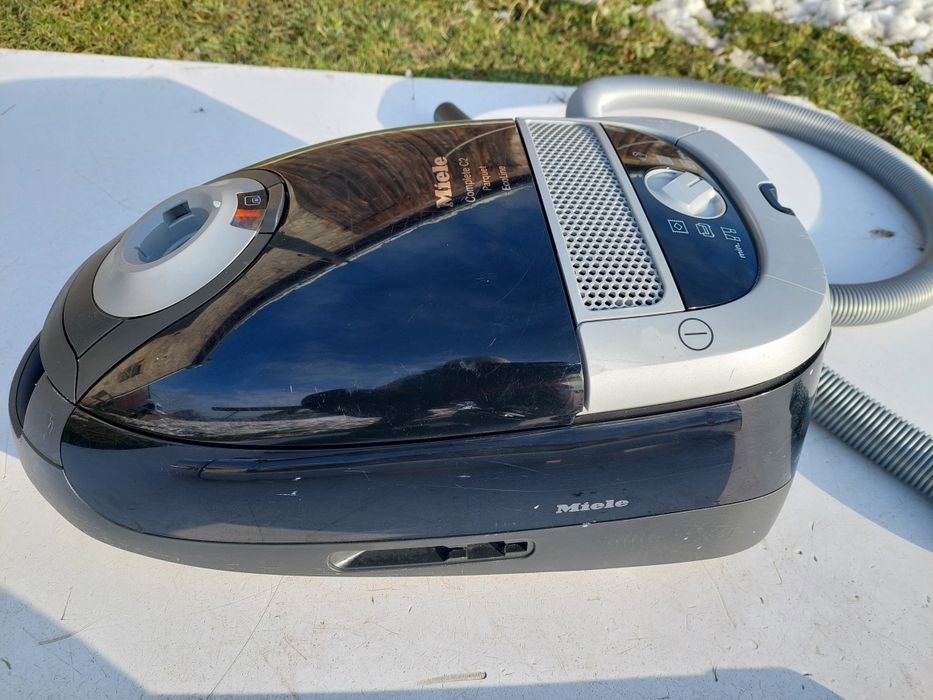 Odkurzacz miele c2