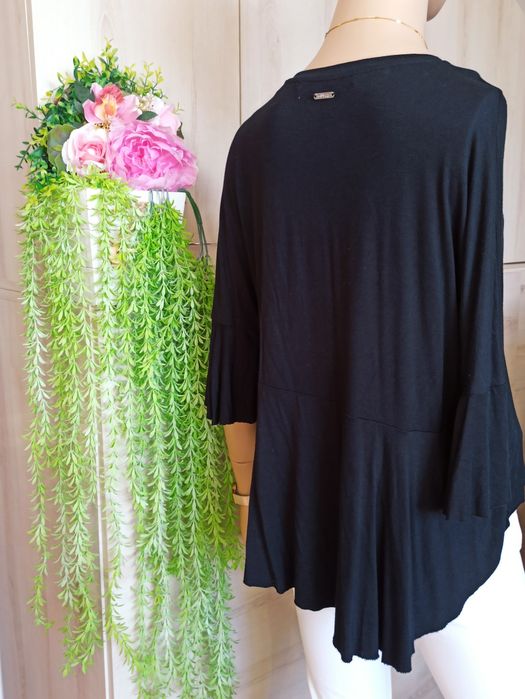 Sg Orginalna bluzka Guess 34 , 36  Piękna bluzka 34 , 36