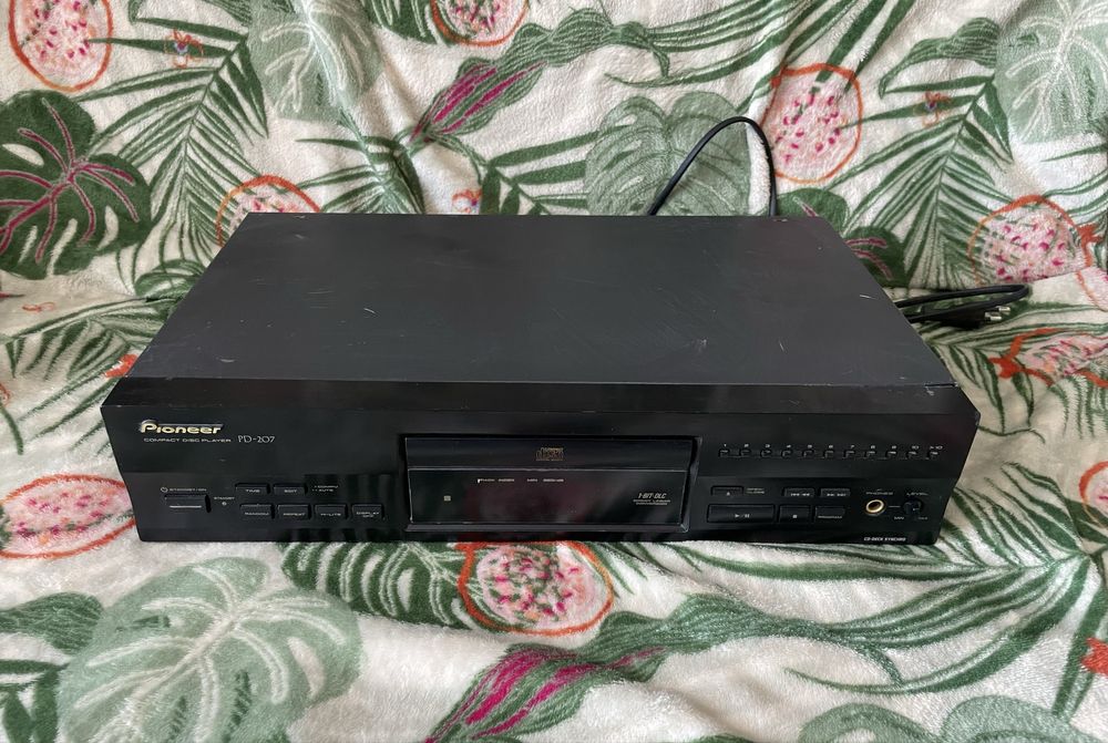 Pioneer PD-207 . Odtwarzacz plyt