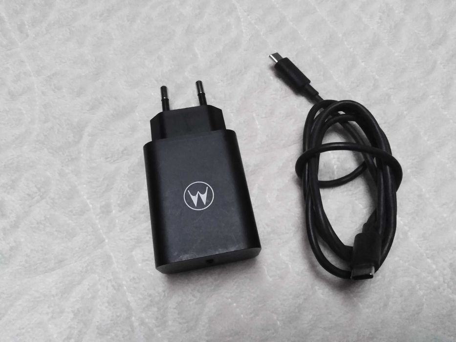 ładowarka sieciowa Motorola MC-302 + kabel USB-C