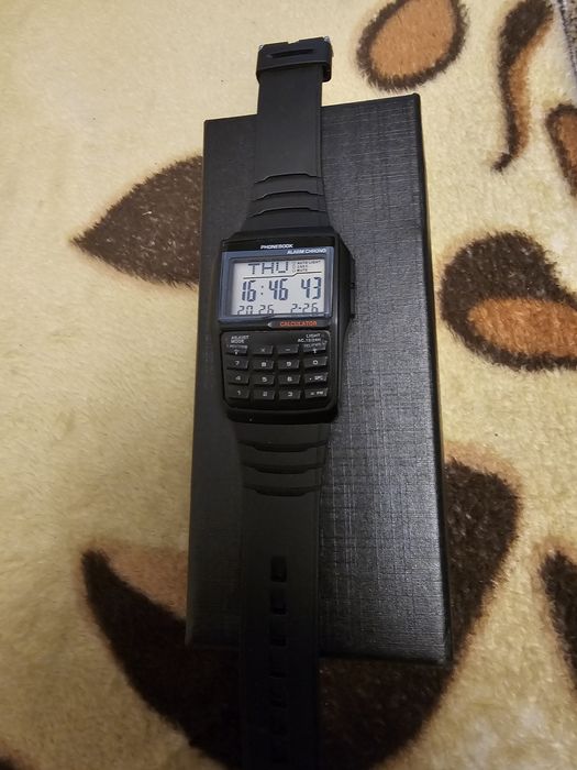 Часы калькулятор