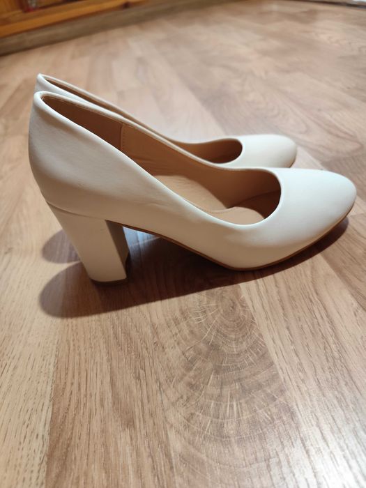 Buty białe ślubne nowe