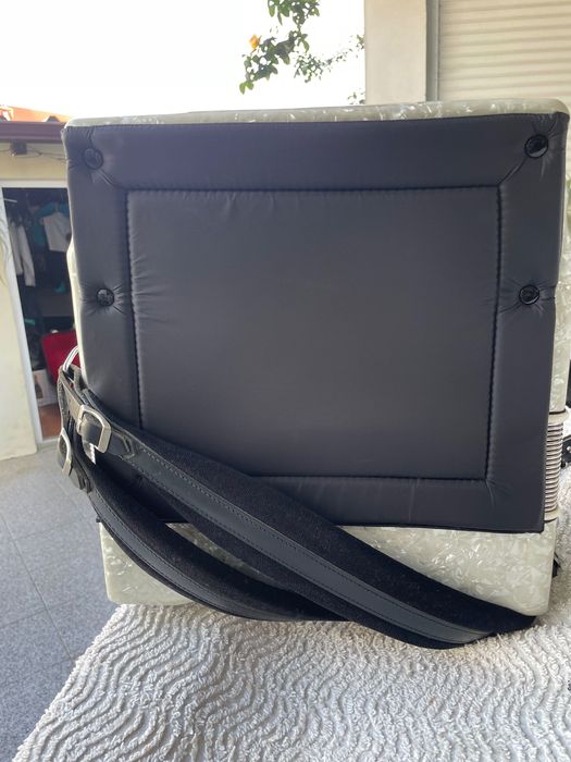 Vendo concertina semi Nova