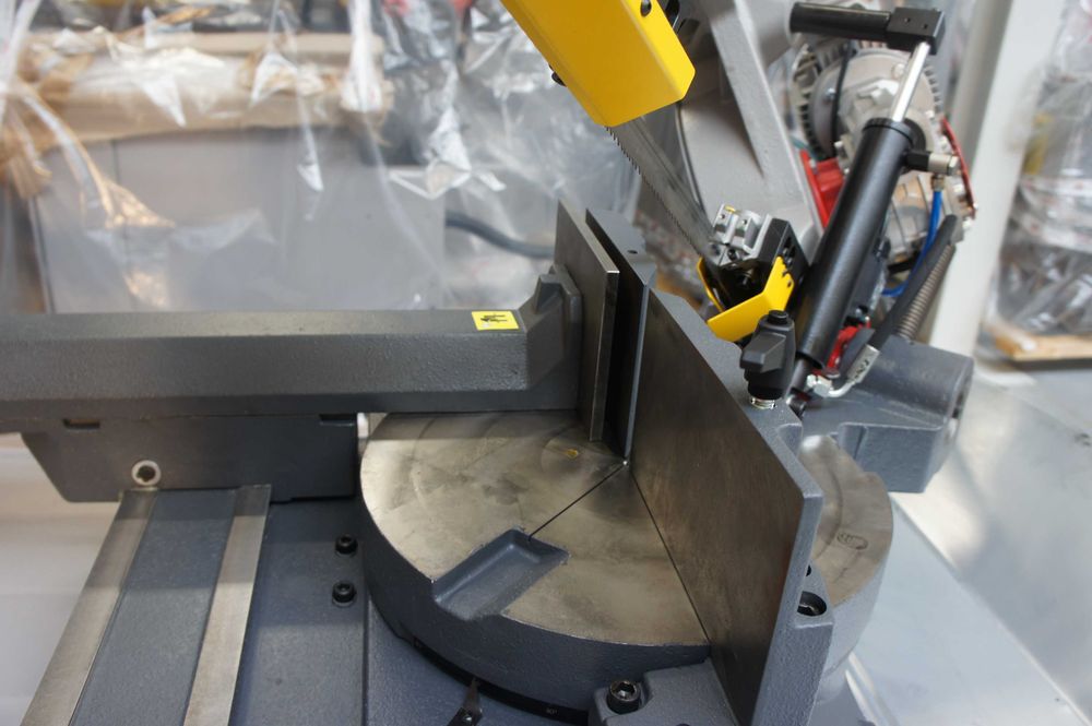 Przecinarka taśmowa BOMAR Ergonomic 320.258DG piła nowa 2024r