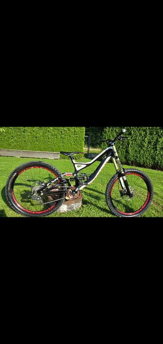 Specialized demo 8