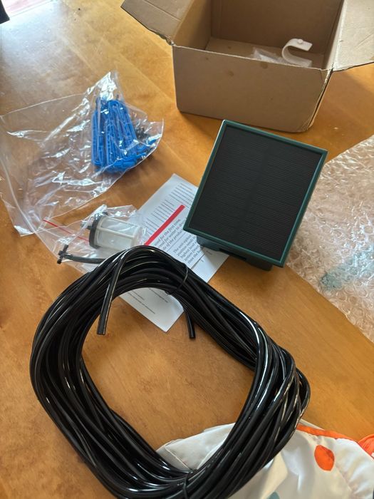 Sistema automático de rega solar com bateria