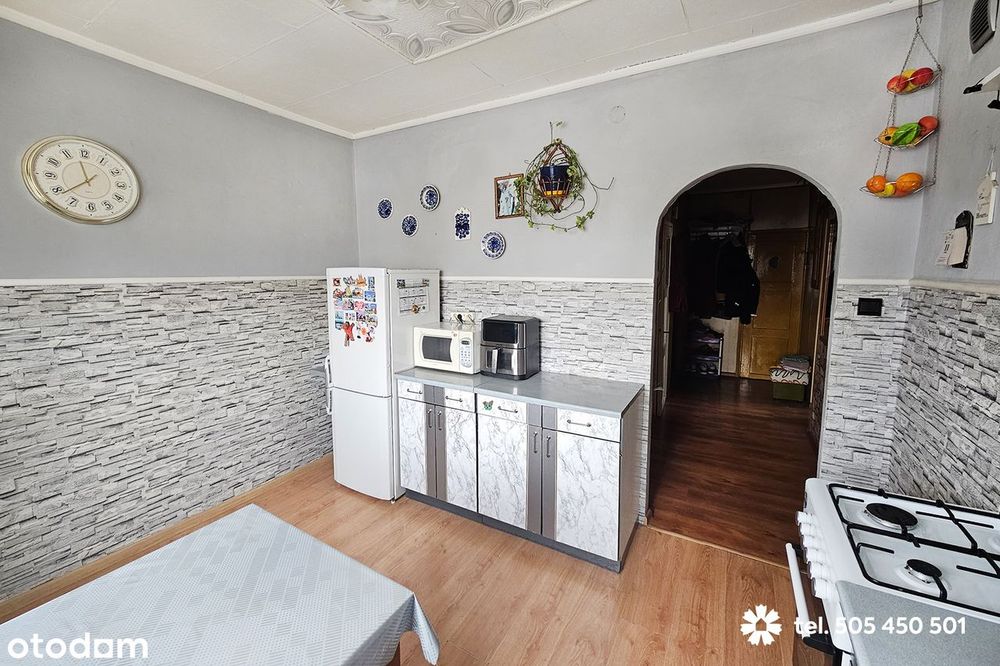 Dom piętrowy 128 m2 + budynek mieszkalny, działka 400 m2, Lipno