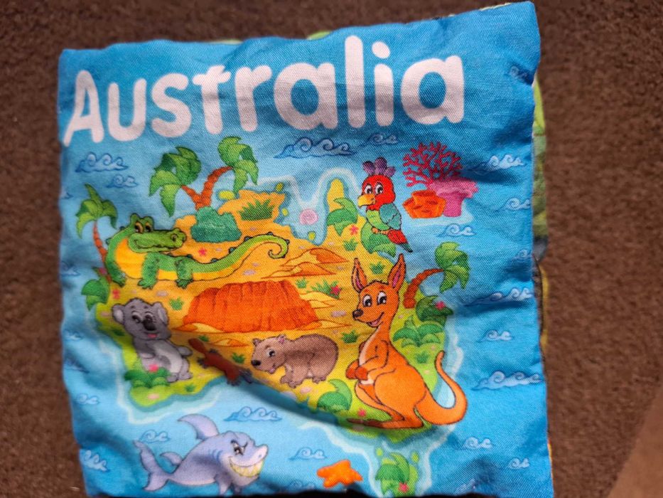 Conj. 4 patos banho + livro banho (Bebé)