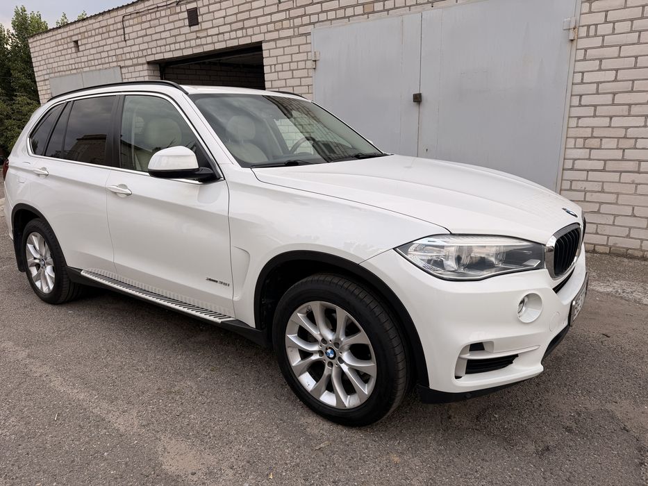 BMW X5 F15 2015 3.0 бензин xDrive